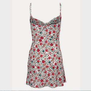 THE MONTAGUE Realisation Par Dress